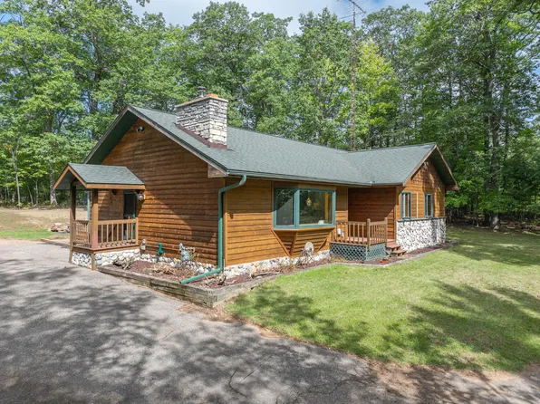 1801 E Carpenter Lake Rd, Eagle River, WI 54521