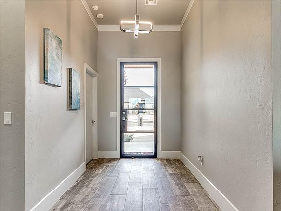 4th image of 12605 Ponderosa Blvd