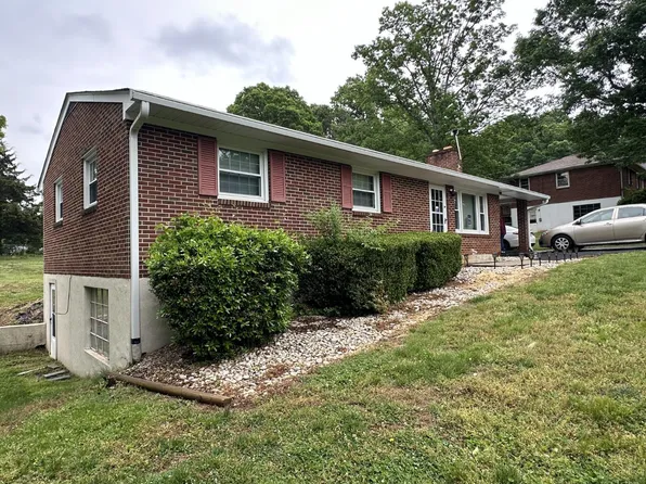 1008 Moreview Dr, Lynchburg, VA 24502
