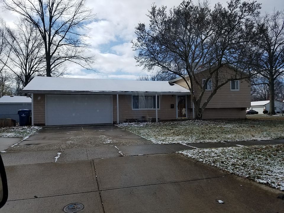 1st image of 24651 Deerfield Dr