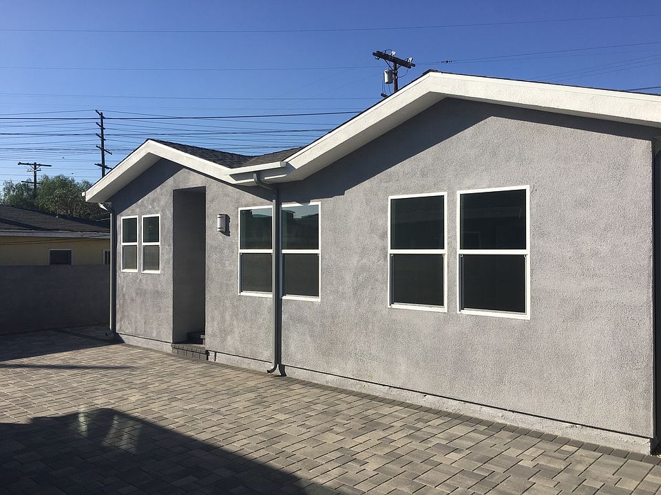 1st image of 6733 1/2 Kraft Ave