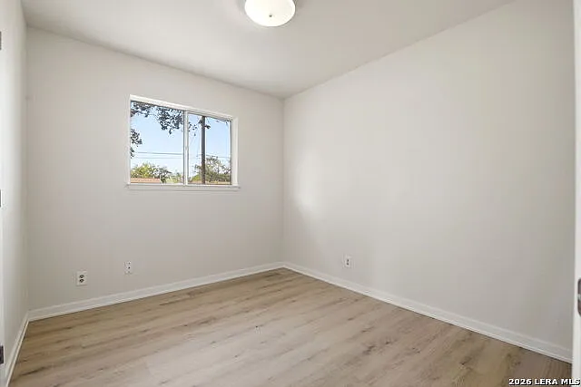 4606 Hollyspring Dr — Photo 13