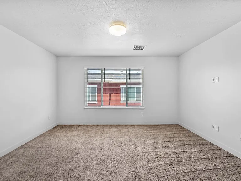 4287 E Golden Grv — Photo 17