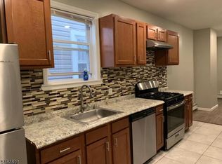 328 Franklin St #1, Elizabethport, NJ 07206