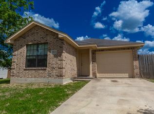 3911 High St, Bryan, TX 77808