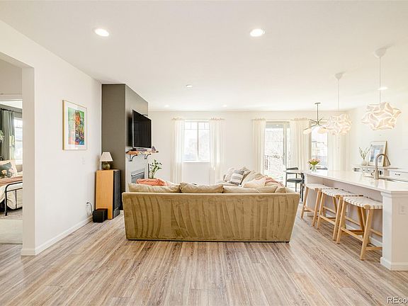3rd image of 26810 E Cedar Avenue