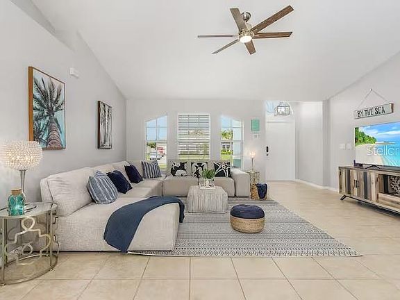 4th image of 2705 SW 11th Pl