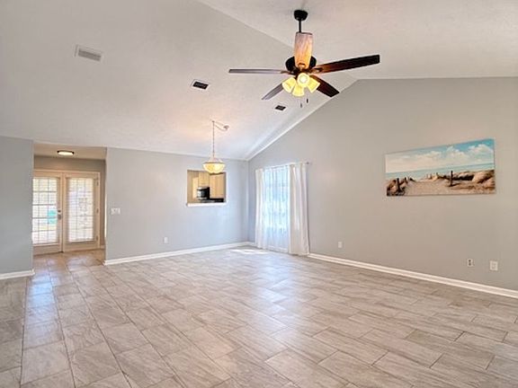 5th image of 7127 Melissa Elaine Dr