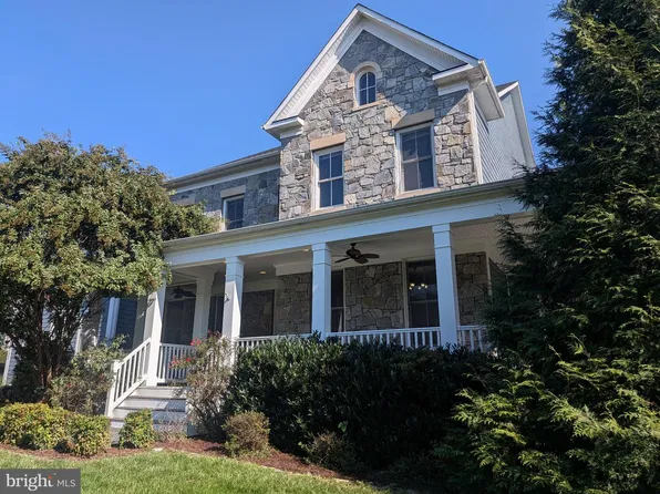 23122 Expedition Dr, Ashburn, VA 20148