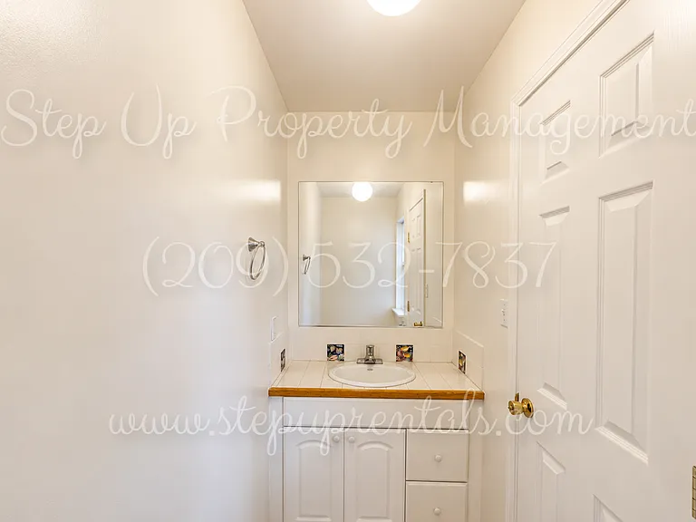 21767 Longeway Rd — Photo 25