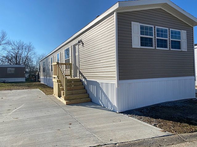 1st image of 12437 Firethorn Dr