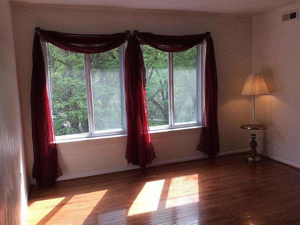 1st image of 1780 Liberty Ln APT 35
