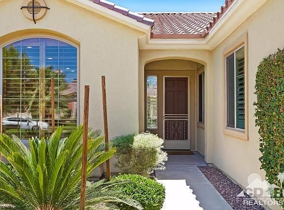 3rd image of 80555 Avenida Santa Carmen