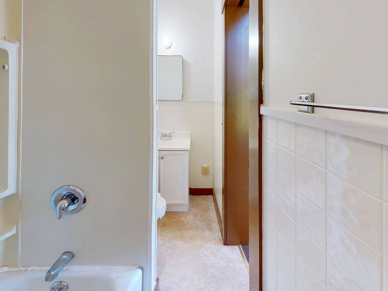 1 bed, 330 sqft, $1,395 — Photo 4