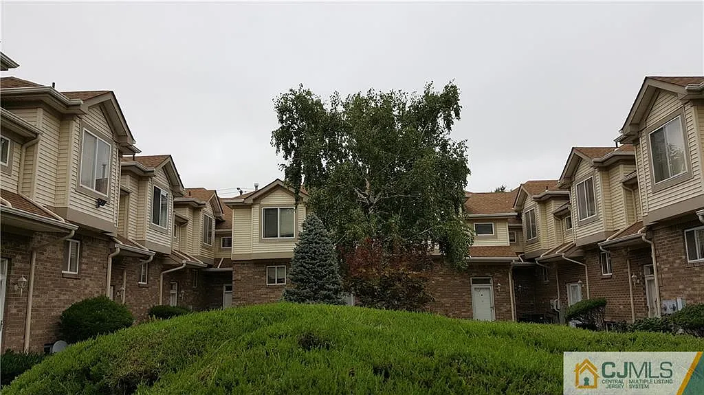 19 Marina Viewdr photo 1