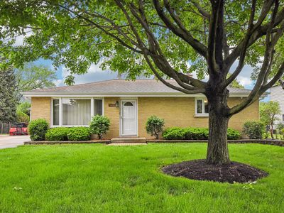 4N221 7th Ave, Addison, IL, 60101