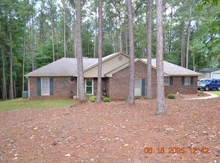 21 Lookout Dr, Hamilton, GA 31811