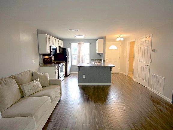 5th image of 23 Southhall Pl