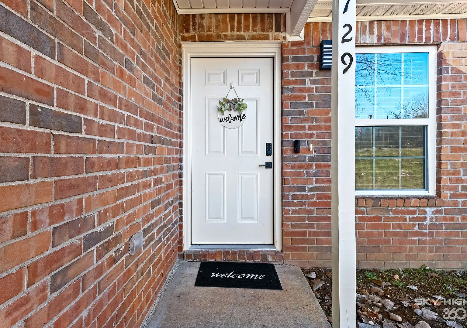 Fully Furnished Home — Photo 3