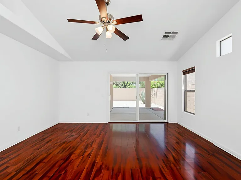 4420 E High Point Dr — Photo 23