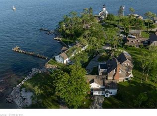 16 Morgan Point, Groton, CT 06340