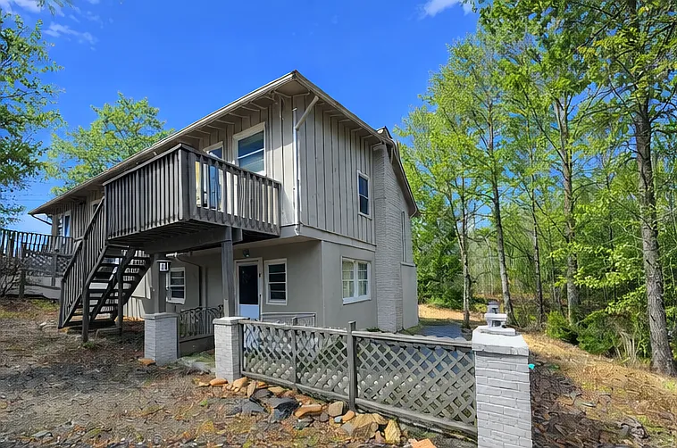 71 Harvey Osteen Rd #3