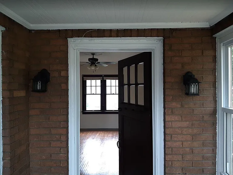 707 Chartres St — Photo 2