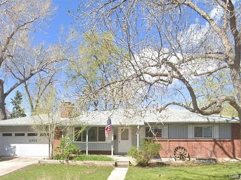 2303 Braun Ct — Photo 1