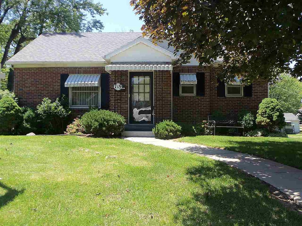2nd image of 719 NW 1st St