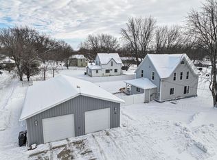 301 S Nelson St, Cyrus, MN 56323