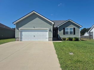 1506 Fredrick Dr, Clarksville, TN 37042