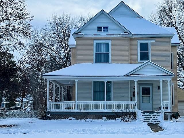 1st image of 705 W Iron Ave