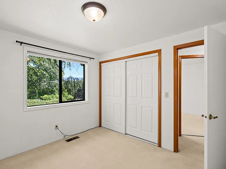2890 Wedgewood Ln — Photo 22