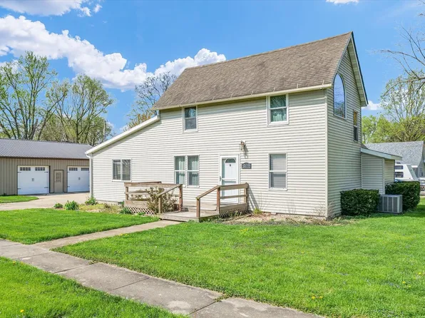 209 N Vermilion Ave, Allerton, IL 61810