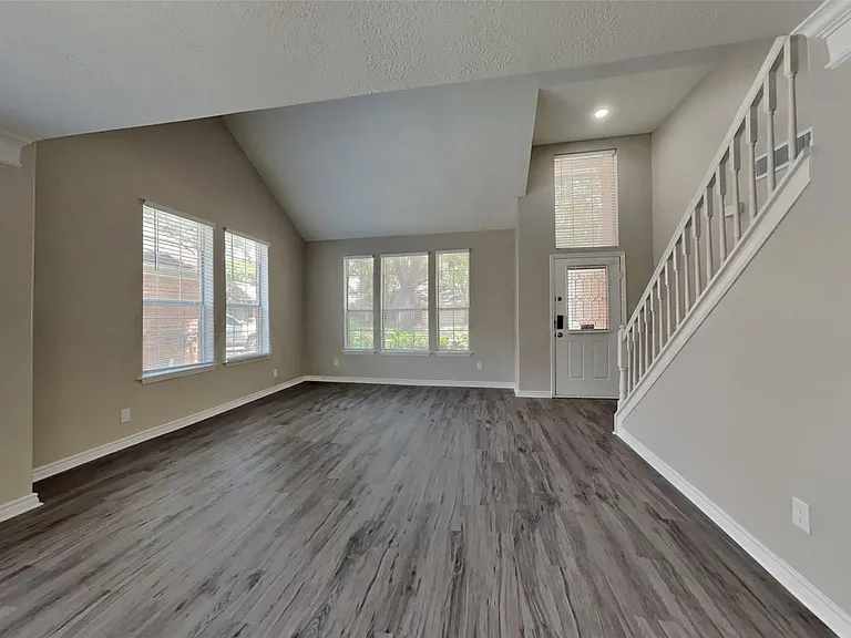 1211 Atlanta Dr — Photo 14
