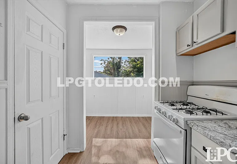 414 Bender Dr — Photo 11