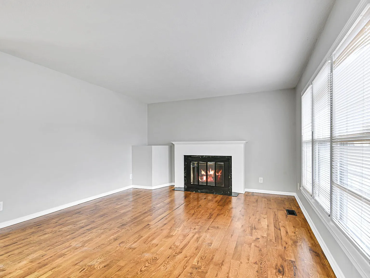 3 bed, 1306 sqft, $1,400 — Photo 4