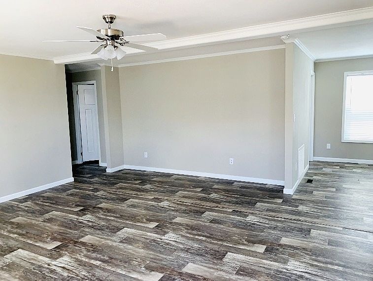 2nd image of 7601 Daffan Ln #504