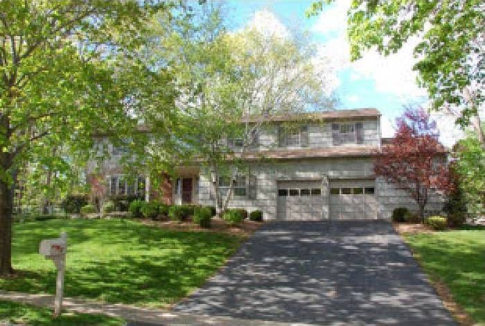 10 Woodstone Rd
