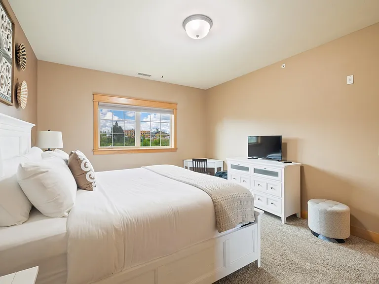 2051 N Main St #311 — Photo 3