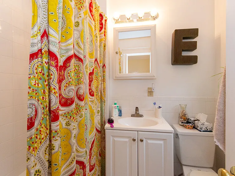 31 Glenville Ave #6 — Photo 8