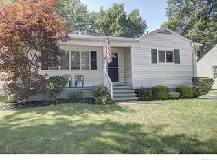 67 Grafton Ave, Blasdell, NY 14219
