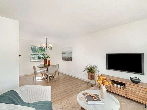 5th image of 6055 Tridale Ct