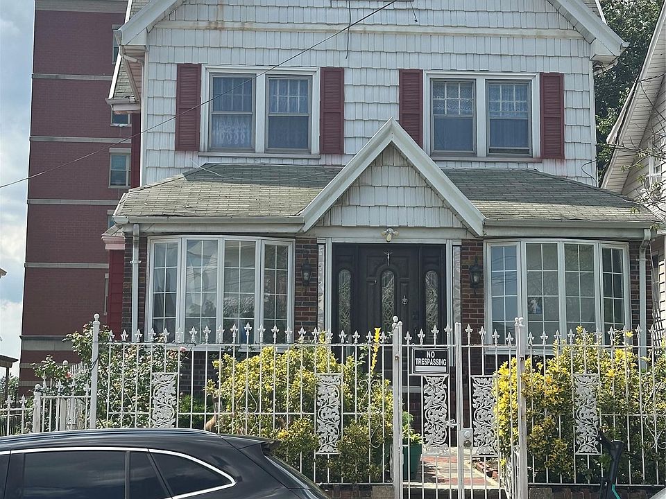 1st image of 8592 148 Street