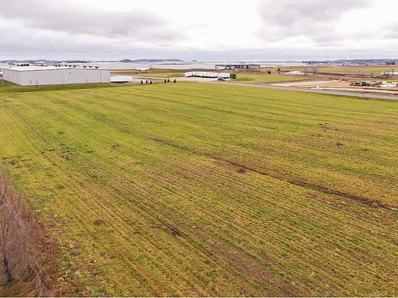 5th image of 1821 Indianhead Dr