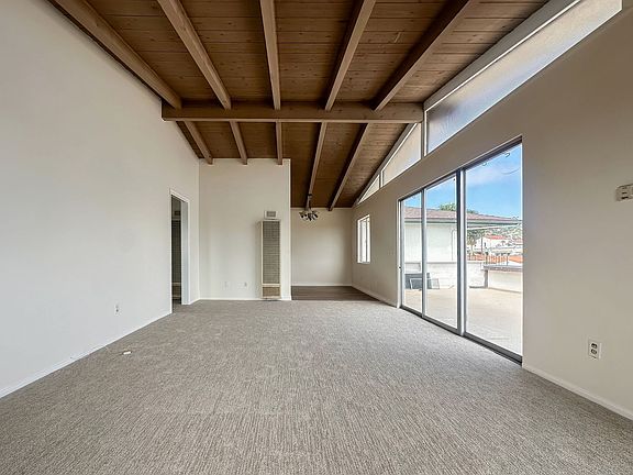 4th image of 222 Avenida Cabrillo APT C