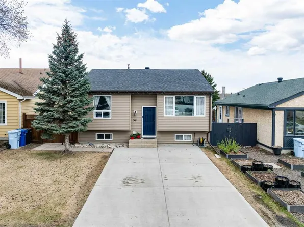 341 E Bird Cres, Wood Buffalo, AB T9H 4T4