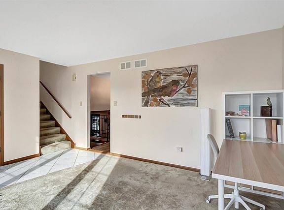 3rd image of 8064 Tudor Ln