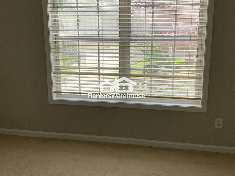 2983 Rosebrook Dr — Photo 10