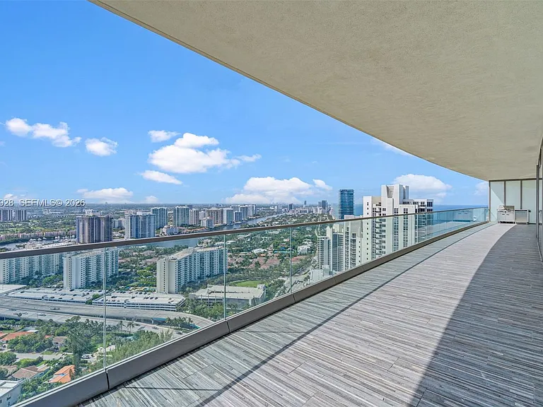 18975 Collins Ave #3605 — Photo 27